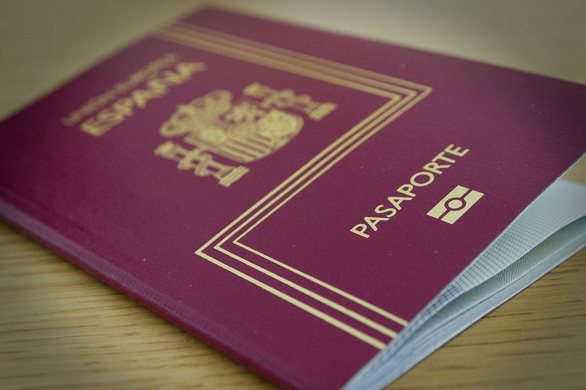 requisitos para pasaporte de españa en bolivia
